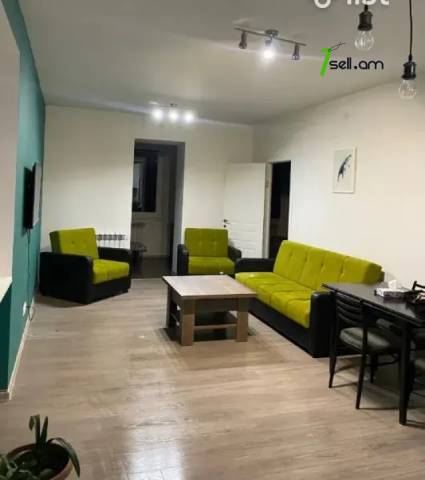 3 սենյականոց բնակարան Մալյան փողոցում, 55 ք.մ., կապիտալ վերանորոգված, քարե շենք