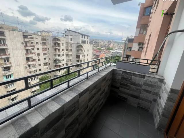 3 սենյականոց բնակարան նորակառույց շենքում Եկմալյան փողոցում, 55 քմ, 8/11 հարկ, բարձր առաստաղներ