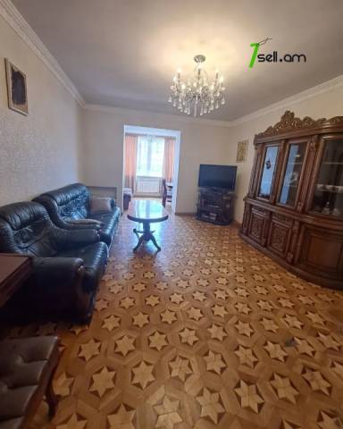 3 սենյականոց բնակարան Արամի փողոցում, 98 ք.մ., 3/6 հարկ, մի քանի պատշգամբ, կապիտալ վերանորոգված