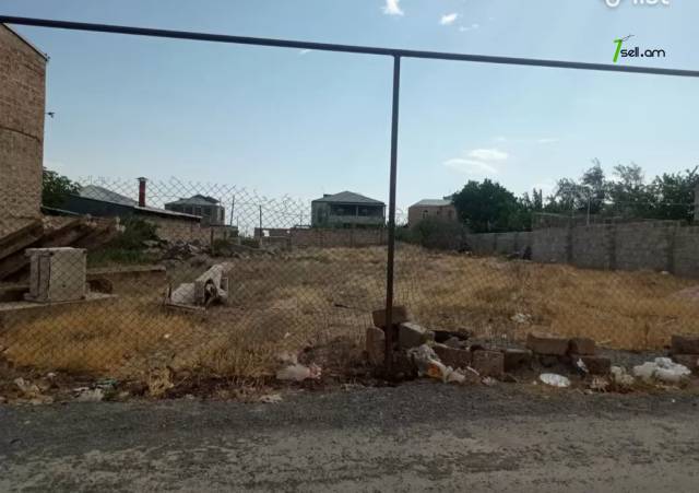 Հողատարածք բնակելի շինությունների համար Պռոշյանում, 1200 ք.մ.