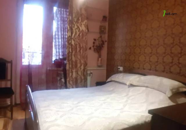 3 սենյականոց բնակարան Մինաս Ավետիսյան փողոցում, 78 ք.մ., նախավերջին հարկ, կապիտալ վերանորոգված