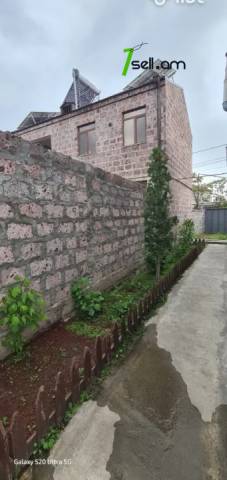 Մեկ հարկանի տուն Մհեր Մկրտչյանի 7-րդ փողոցում Առինջում, 80 քմ, կապիտալ վերանորոգված