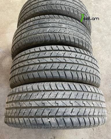 GGG. Roadex 4հատ 75-90% Ձմեռային անվադողեր, 215/55 R17