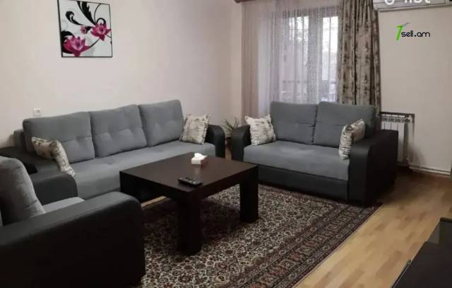 2 սենյականոց բնակարան Բաբայան փողոցում, 52 ք.մ., 2/5 հարկ, կապիտալ վերանորոգված, քարե շենք