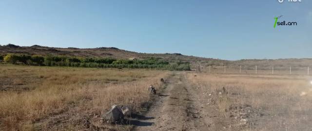 Գյուղատնտեսական հողատարածք Զովունիում, 4000 քմ