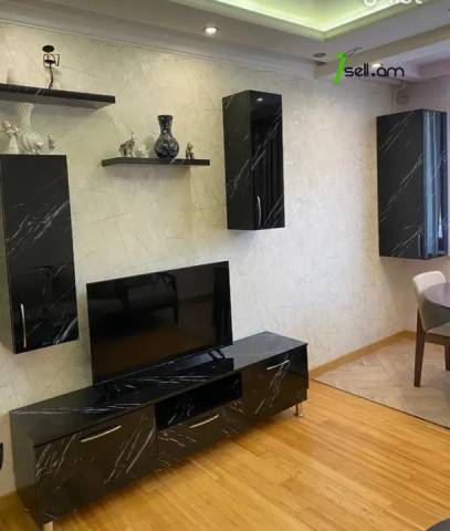 3 սենյականոց բնակարան Վարդանանց փողոցում, 68 քմ, 4/10 հարկ, կապիտալ վերանորոգված