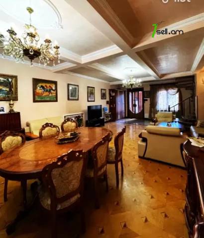 Երեք հարկանի քարե տուն Էրեբունիում, 134 ք.մ., 3+ սանհանգույց, կապիտալ վերանորոգված