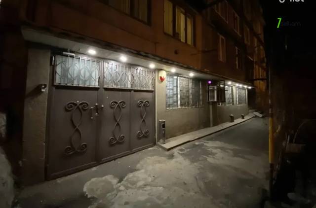 5 սենյականոց բնակարան Լեփսիուսի փողոցում, 137 քմ, 1/5 հարկ, կապիտալ վերանորոգված