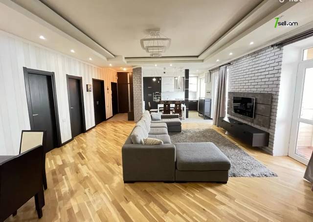 3 սենյականոց բնակարան նորակառույց շենքում Հրաչյա Ներսիսյան փողոցում, 115 քմ, 2 սանհանգույց