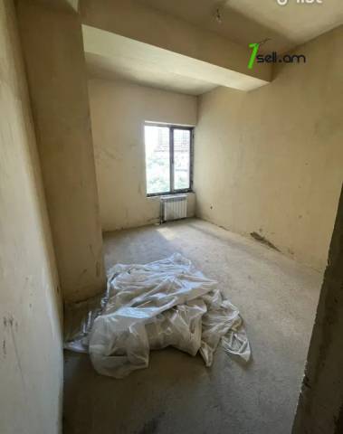 3 սենյականոց բնակարան նորակառույց շենքում Սերո Խանզադյան փողոցում, 101 քմ, նախավերջին հարկ