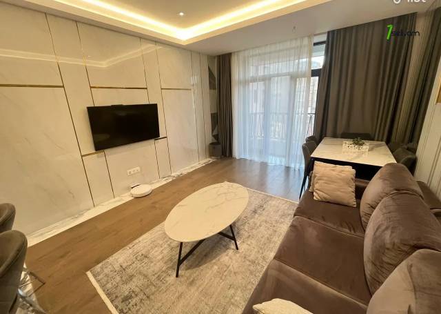 3 սենյականոց բնակարան նորակառույց շենքում Օրբելի եղբայրների փողոցում, 85 քմ, 4/15 հարկ