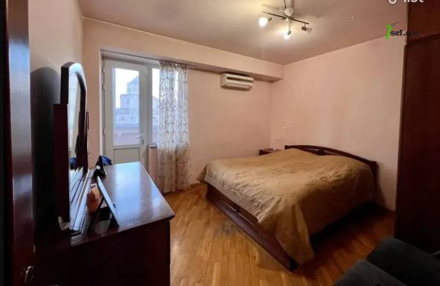 4 սենյականոց բնակարան Րաֆֆու փողոցում, 87 ք.մ., 3/9 հարկ, կապիտալ վերանորոգված