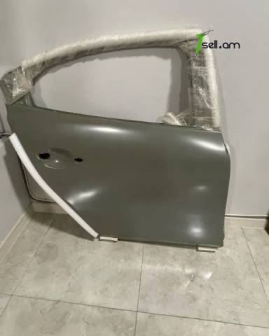 Mazda 3 հետևի աջ դուռ (2019-2023)