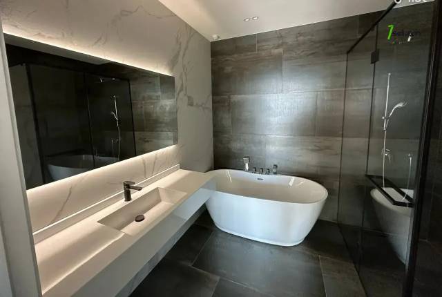 4 սենյականոց բնակարան նորակառույց շենքում Կարապետ Ուլնեցու փողոցում, 133 ք.մ., 9/16 հարկ