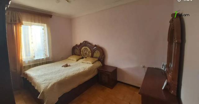 Մեկ հարկանի քարե տուն Դավիթ Բեկի փողոցում Նոր Նորքում, 90 ք.մ., եվրովերանորոգված