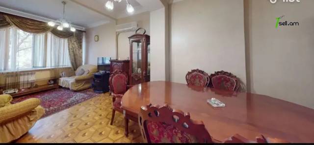 3 սենյականոց բնակարան Պարոնյան փողոցում, 95 ք.մ., 2/4 հարկ, կոսմետիկ վերանորոգում, քարե շենք