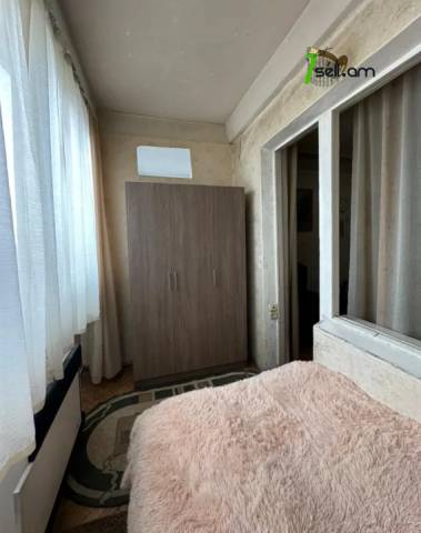 2 սենյականոց բնակարան Կարապետ Ուլնեցու փողոցում, 54 քմ, 6/9 հարկ, կապիտալ վերանորոգված