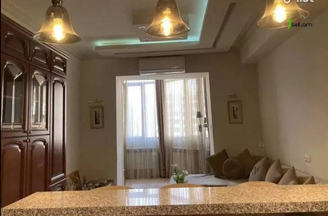 3 սենյականոց բնակարան Արգիշտիի փողոցում, 60 քմ, 11/14 հարկ, կապիտալ վերանորոգված, քարե շենք