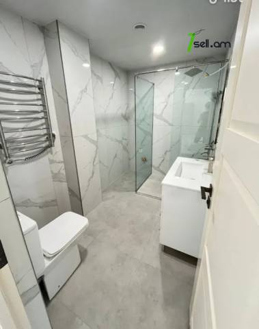 2 սենյականոց բնակարան նորակառույց շենքում Գրիգոր Աղաբաբյան փողոցում, 47 քմ, 2/5 հարկ