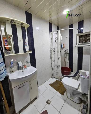 Մեկ հարկանի քարե տուն Գաջագործների փողոցում Էրեբունիում, 600 ք.մ.