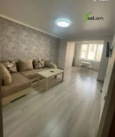 2 սենյականոց բնակարան Հակոբ Հակոբյան փողոցում, 50 ք.մ., եվրովերանորոգված, քարե շենք