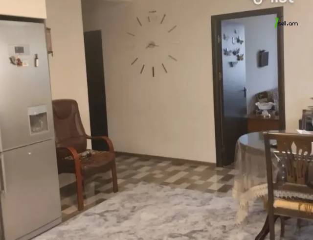 Մեկ հարկանի տուն Պարույր Սևակ թաղամասի 14-րդ փողոցում Առինջում, 100 քմ, կապիտալ վերանորոգված