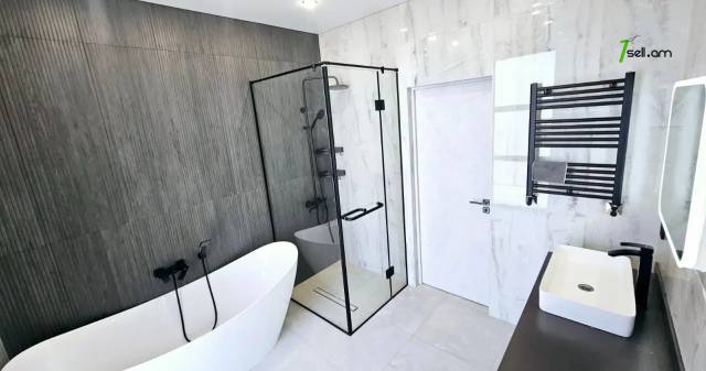 Երկու հարկանի տուն Գրիգոր Աղաբաբյան փողոցում Դավթաշենում, 800 քմ, 3+ սանհանգույց