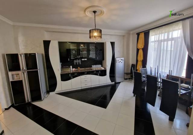 Երկու հարկանի քարե տուն Բագրևանդի 23-րդ փողոցում Նոր Նորքում, 800 ք.մ., 3+ սանհանգույց