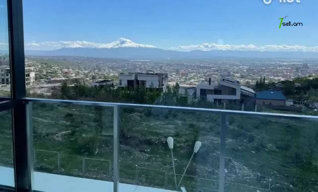 3 սենյականոց բնակարան նորակառույց շենքում Կարապետ Ուլնեցու փողոցում, 60 ք.մ., բարձր առաստաղներ