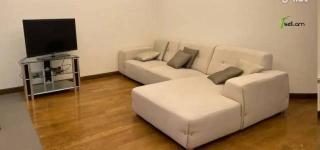 3 սենյականոց բնակարան Նալբանդյան փողոցում, 100 ք.մ., մի քանի պատշգամբ
