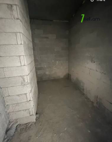 4 սենյականոց բնակարան նորակառույց շենքում Պարույր Սևակի փողոցում, 89 ք.մ., 5/15 հարկ