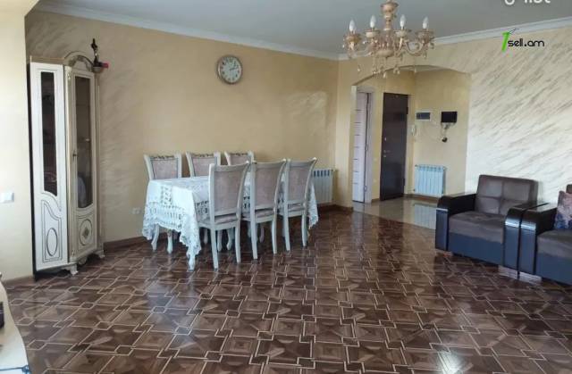 2 սենյականոց բնակարան Վիլնյուսի փողոցում, 63 ք.մ., 3/9 հարկ, կապիտալ վերանորոգված