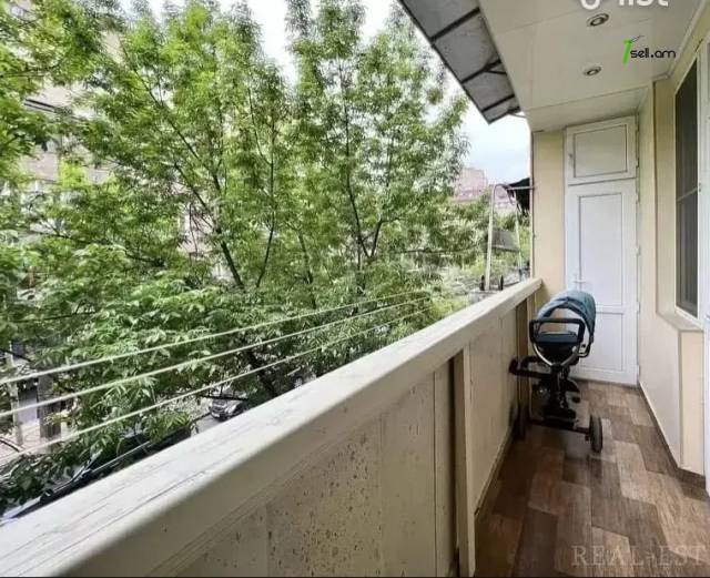 4 սենյականոց բնակարան Պուշկինի փողոցում, 98 ք.մ., 3/10 հարկ, կապիտալ վերանորոգված