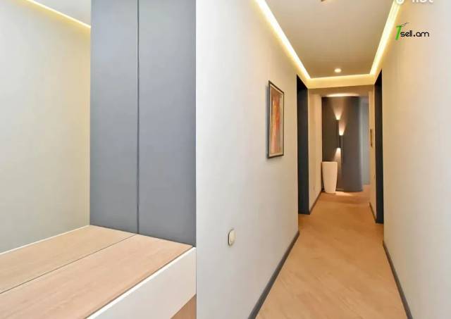 3 սենյականոց բնակարան նորակառույց շենքում Կոմիտասի պողոտայում, 106 ք.մ., բարձր առաստաղներ