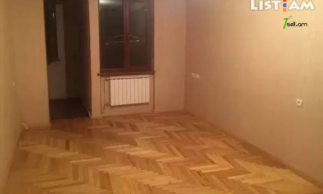 2 սենյականոց բնակարան Վաղարշ Վաղարշյան փողոցում, 58 ք.մ., 2 սանհանգույց, նախավերջին հարկ, քարե շենք