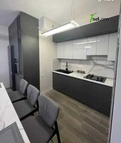 4 սենյականոց բնակարան նորակառույց շենքում Արամ Խաչատրյան փողոցում, 104 քմ, 5/13 հարկ