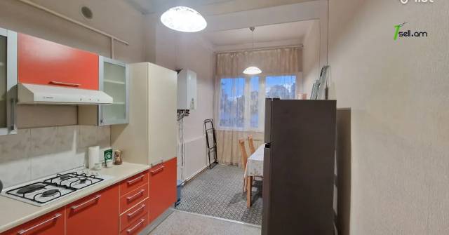 1 սենյականոց բնակարան Կիևյան փողոցում, 47 քմ, նախավերջին հարկ, բարձր առաստաղներ