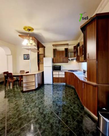 Մեկ հարկանի քարե տուն Սեվաստոպոլյան փողոցում Արաբկիրում, 450 քմ, 2 սանհանգույց, կապիտալ վերանորոգված