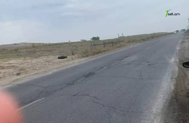 Հողատարածք բնակելի շինությունների համար Էջմիածինում, 850 ք.մ.