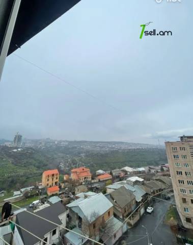 3 սենյականոց բնակարան Պարույր Սևակի փողոցում, 78 քմ, եվրովերանորոգված