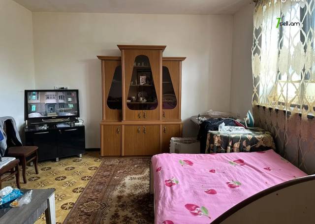 Մեկ հարկանի քարե տուն Գարեգին Նժդեհի փողոցում Քասախում, 90 ք.մ., կապիտալ վերանորոգված