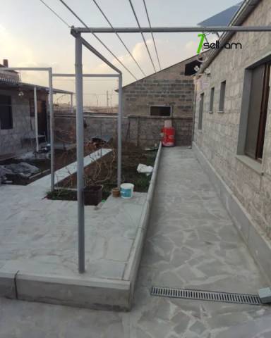 Մեկ հարկանի քարե տուն Ներքին Շենգավիթ 8-րդ փողոցում Շենգավիթում, 500 ք.մ., կապիտալ վերանորոգված