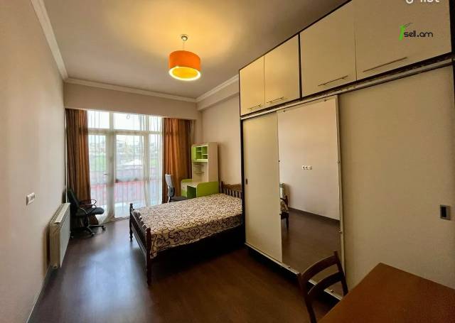 4 սենյականոց բնակարան նորակառույց շենքում Վերին Անտառային փողոցում, 130 քմ, 5/10 հարկ