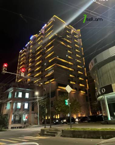2 սենյականոց բնակարան նորակառույց շենքում Դավիթ Անհաղթի փողոցում, 65 ք.մ., բարձր առաստաղներ