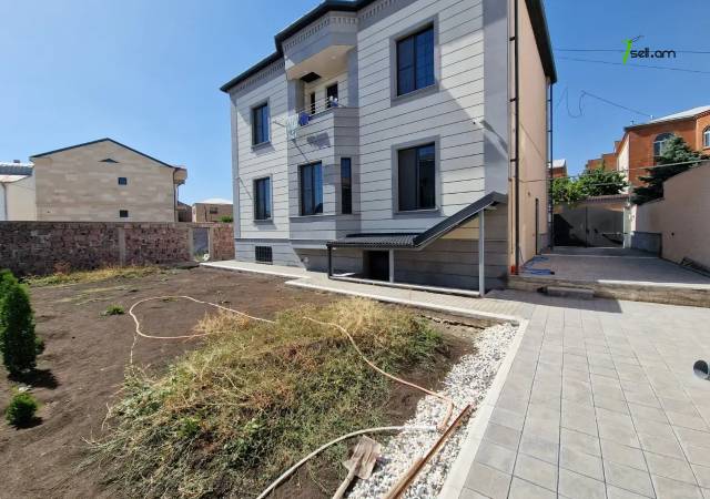 Երկու հարկանի քարե տուն, Նոյ թաղամաս Մալաթիա Սեբաստիայում, 770 քմ, 3+ սանհանգույց