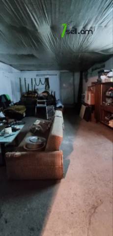 Երկու հարկանի քարե տուն, Նորք-Մարաշ վարչական շրջան Նորք Մարաշում, 190 քմ, կոսմետիկ վերանորոգում