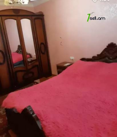3 սենյականոց բնակարան, Դավթաշենի 4-րդ զանգված, 105 ք.մ., մի քանի պատշգամբ, 4/9 հարկ