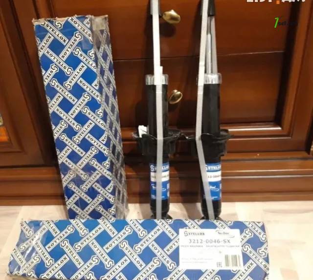 Honda Civic Մեղմիչ, Ամորտիզատոր Հետևի