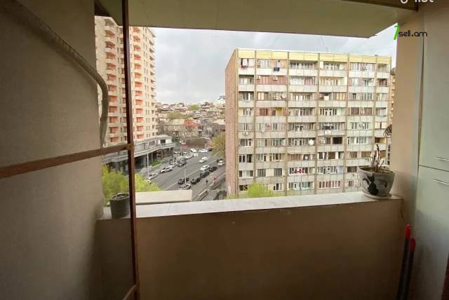 3 սենյականոց բնակարան Սարյանի փողոցում, 92 քմ, 8/11 հարկ, կապիտալ վերանորոգված