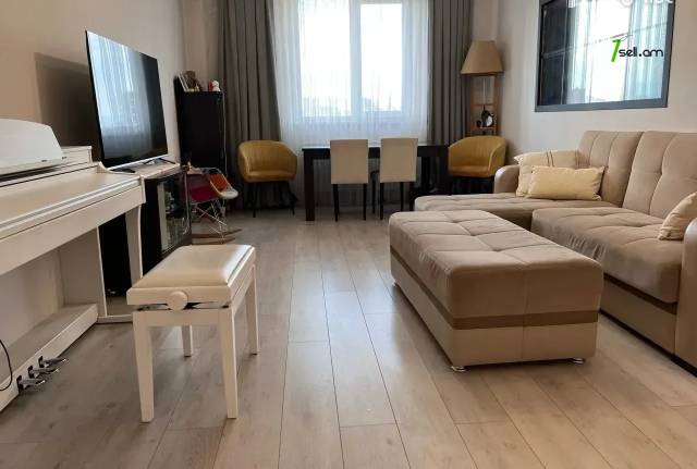 3 սենյականոց բնակարան նորակառույց շենքում Ֆուչիկի փողոցում, 83 քմ, նախավերջին հարկ, բարձր առաստաղներ